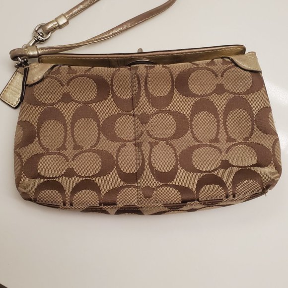 COACH SMALL HANDBSG WALLET WITH STRAP - Picture 8 of 8